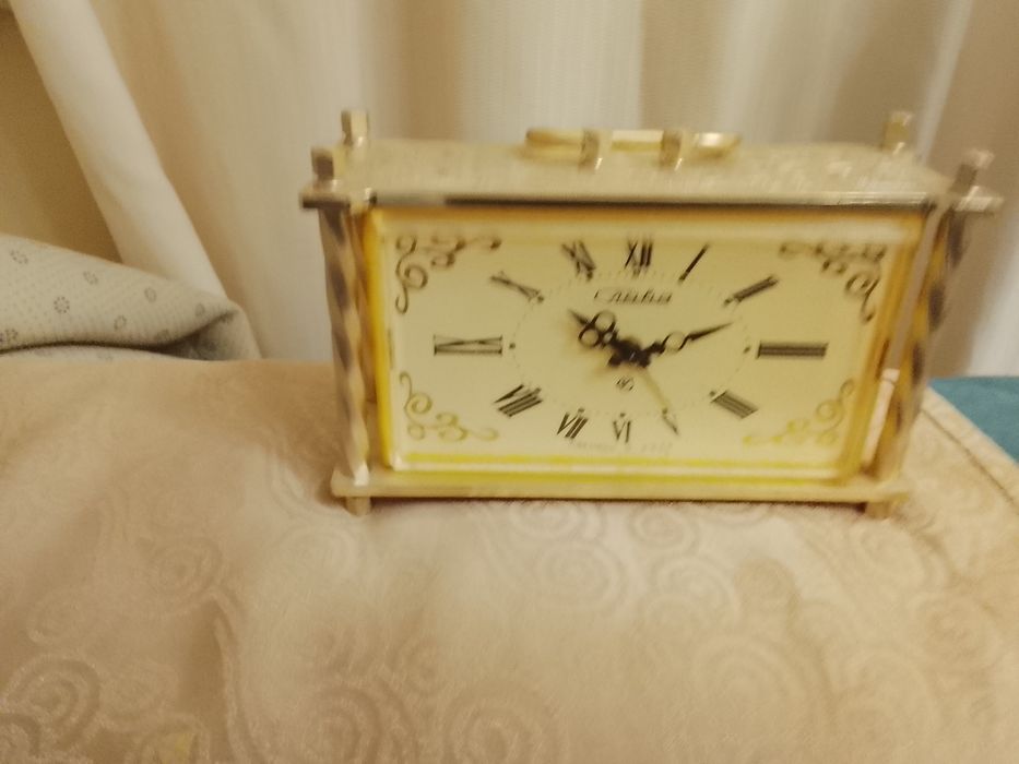 Продам часы времён СССР