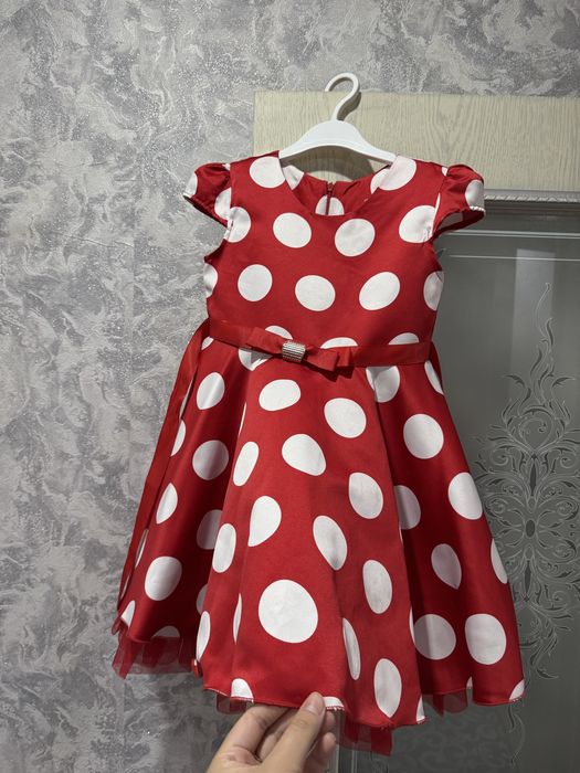 красное горошек платье детская