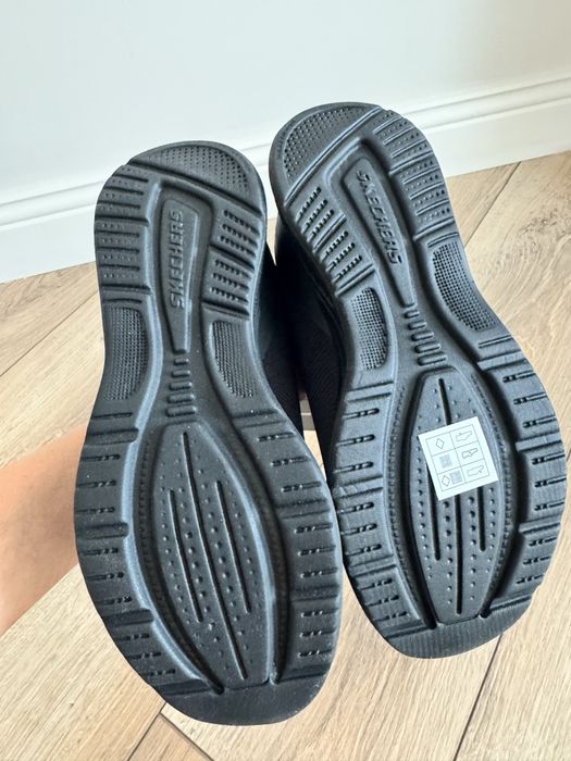Skechers кроссовки