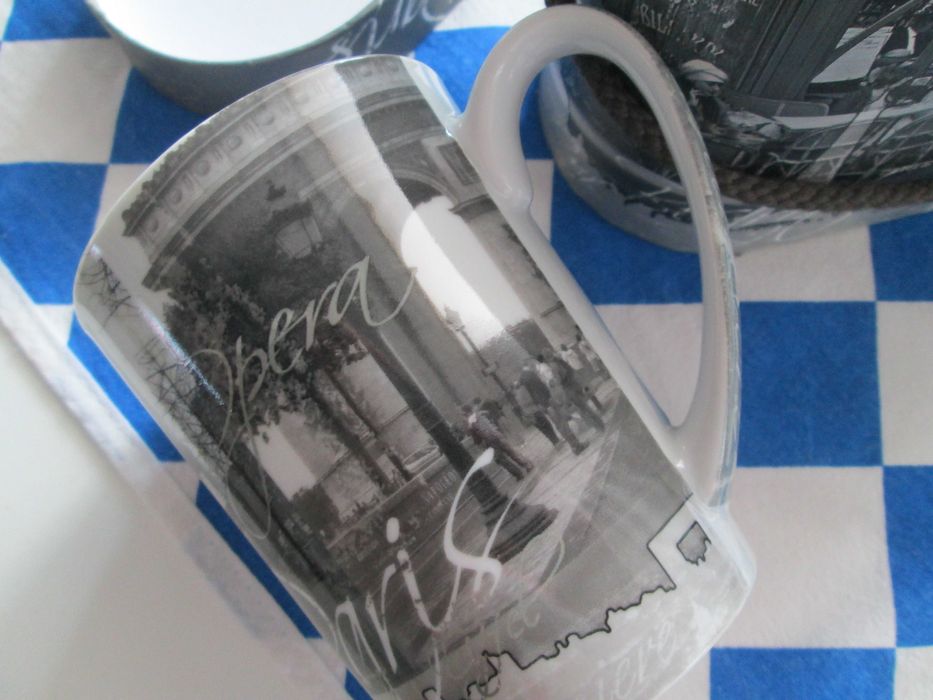 set 2 cani ceai Paris superbe noi