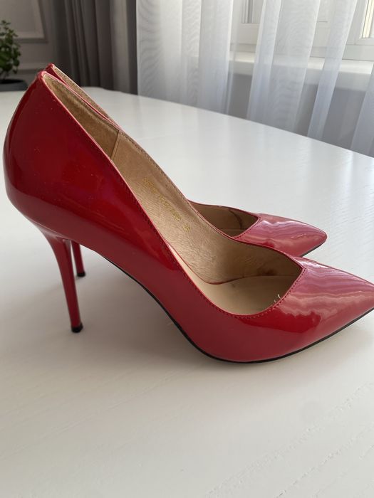 Туфли из натуральной кожи