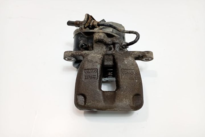 Etrier  dreapta spate Volkswagen VW Passat B6