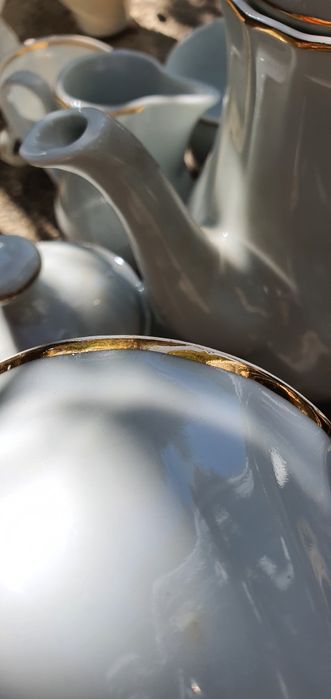 Порцеланови сервизи за чай и кафе