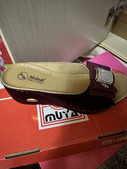 Женские туфли !!