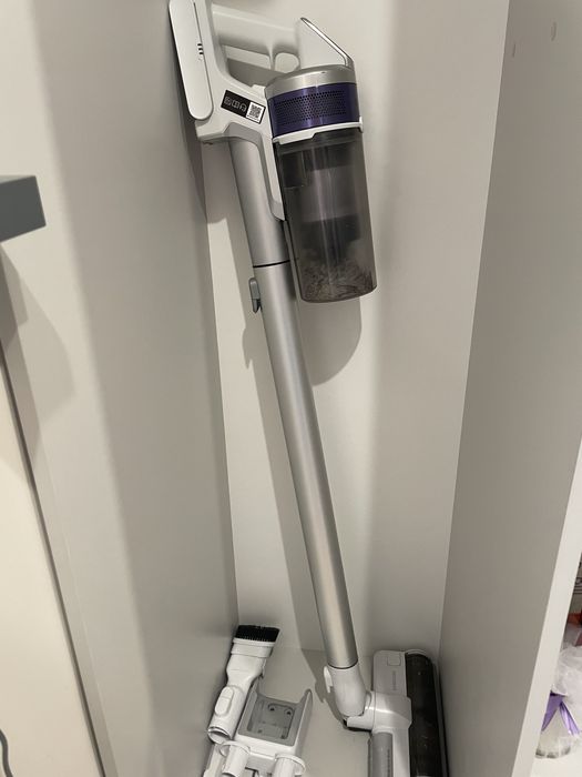 Пылесос вертикальный Samsung jet 70