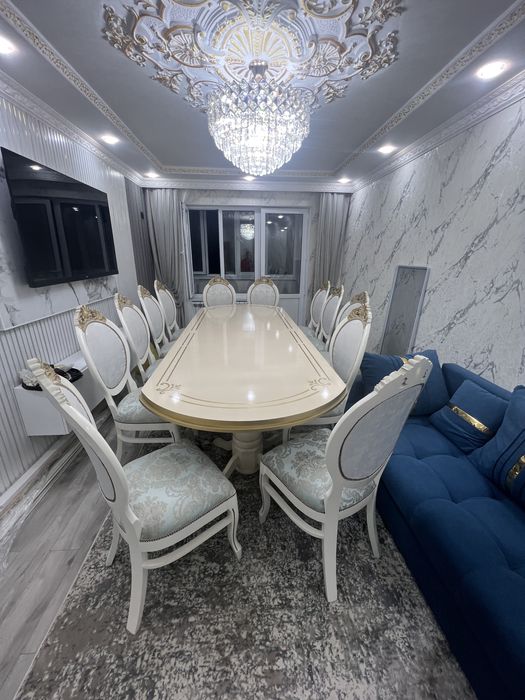 Стол и стулья комплект