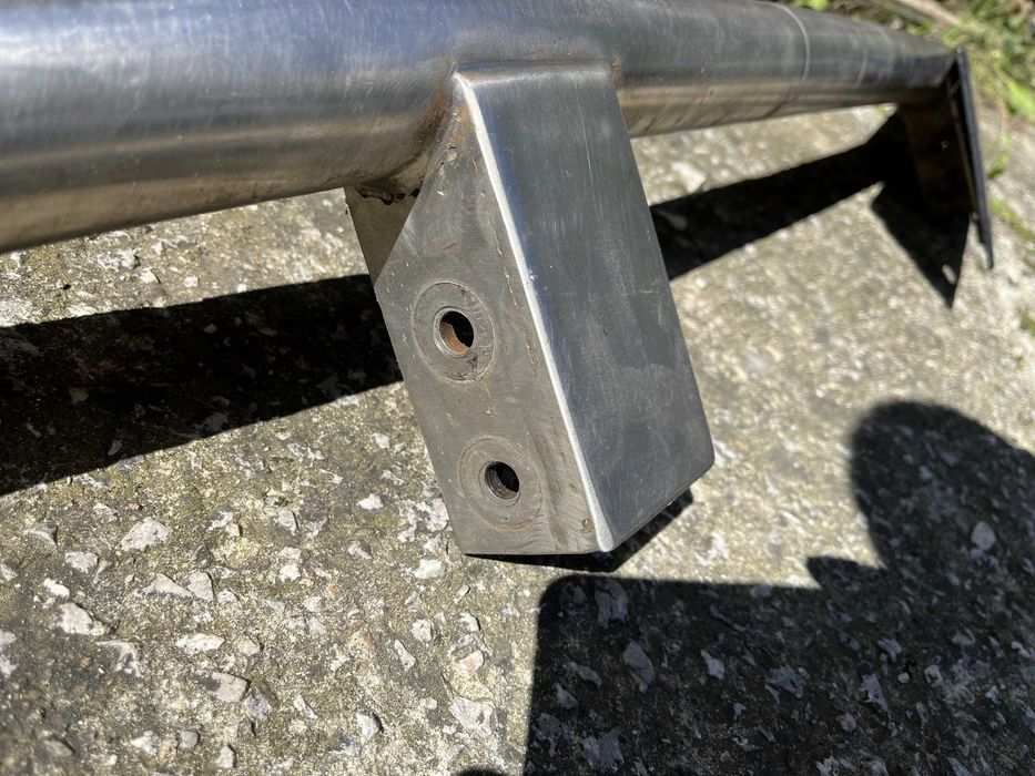 Тръба неръждавейка / Предна броня Toyota Land Cruiser 70