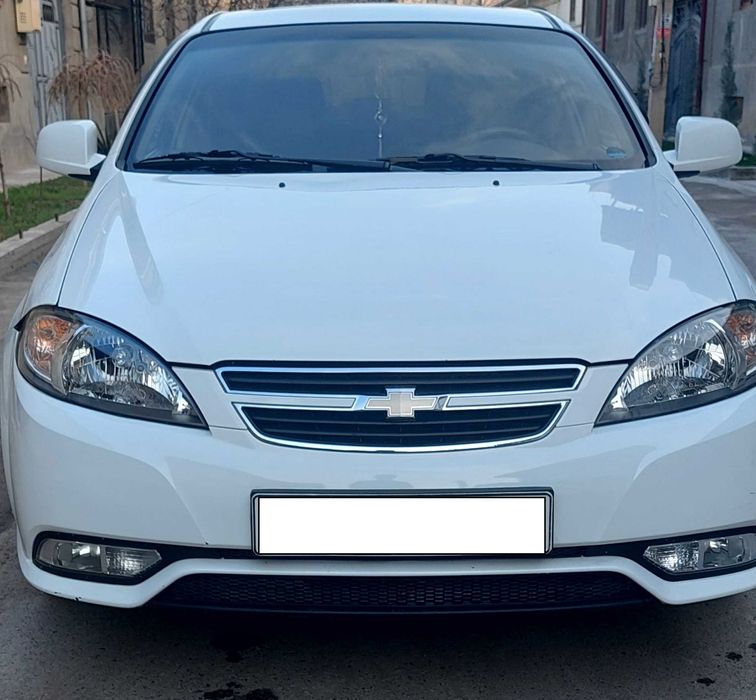 Chevrolet Gentra/Lacetti (avtomat) sotiladi