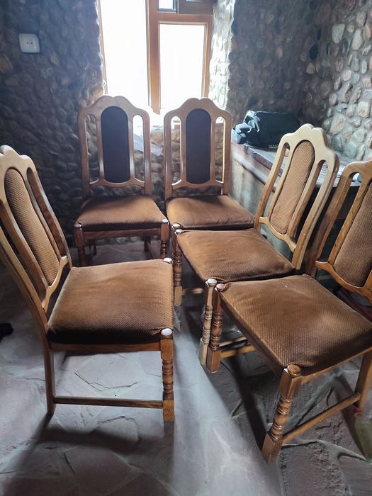 Продам стулья из дуба 5 шт