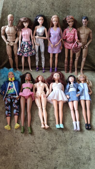 Продаются куклы, цены разные