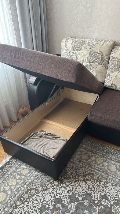 Срочно. Диван раскладной для зала