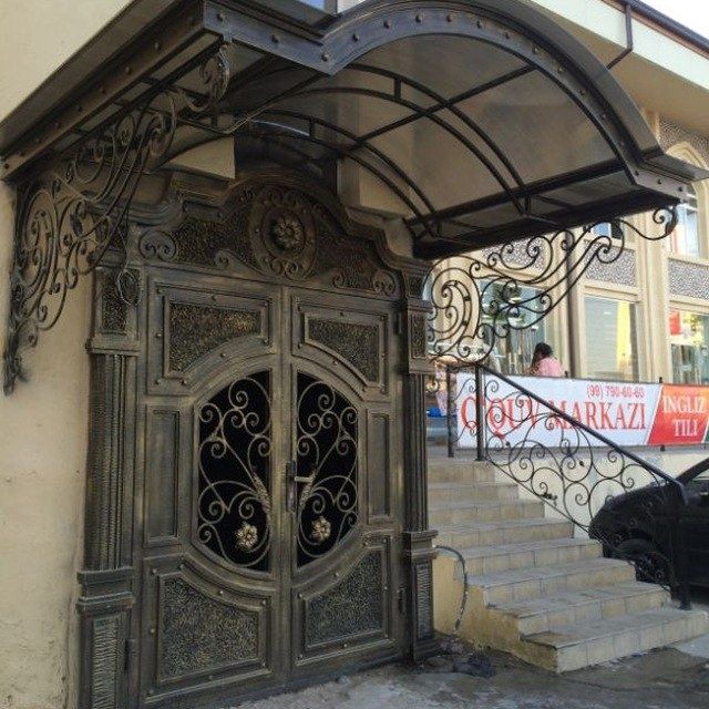 Лексаны прямо со скалада