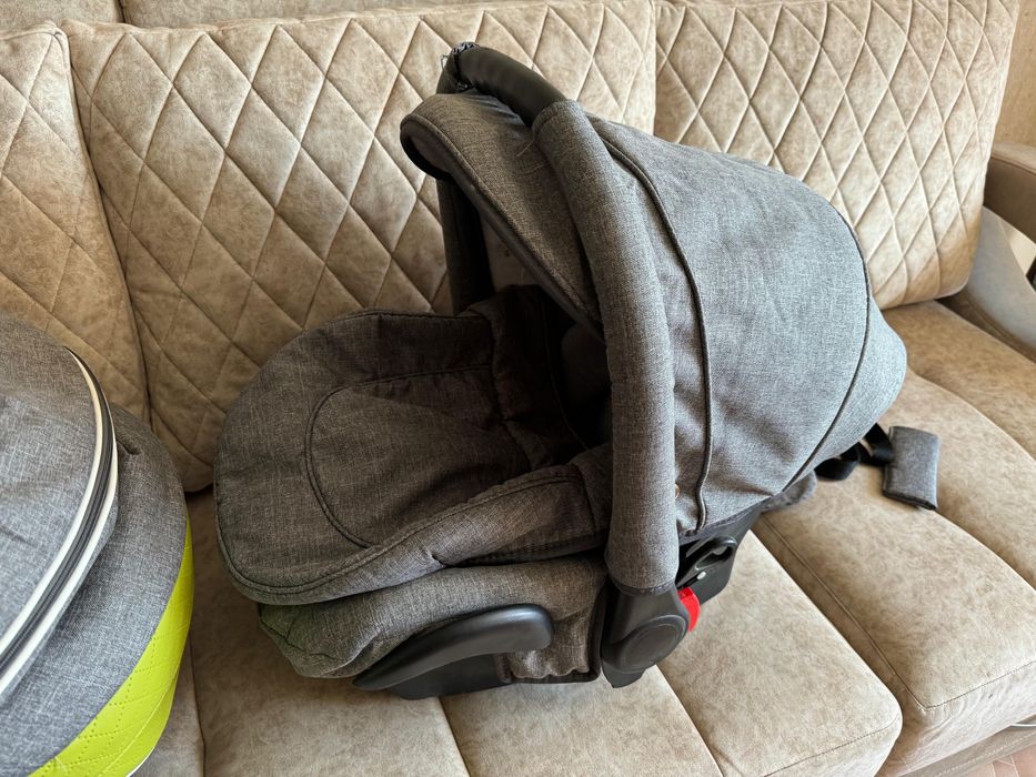 Продам коляску Adamex 3 в 1