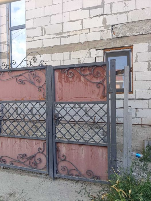 Ворота с калиткой 400000