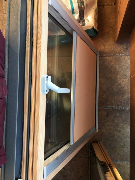 Ferestre mansarda Fakro originale cu dimensiuni 78*98+rolete si 55*78