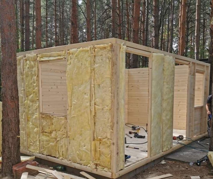 Идеен проект " Бунгало в гората "