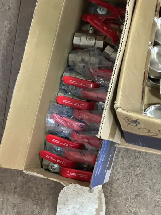 Муфты, клапаны, колпачки, трубы