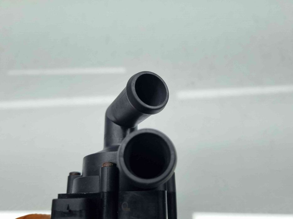 Pompa recirculare apa  Volkswagen Passat B7 (362) [Fabr 2010-2014] 5N0