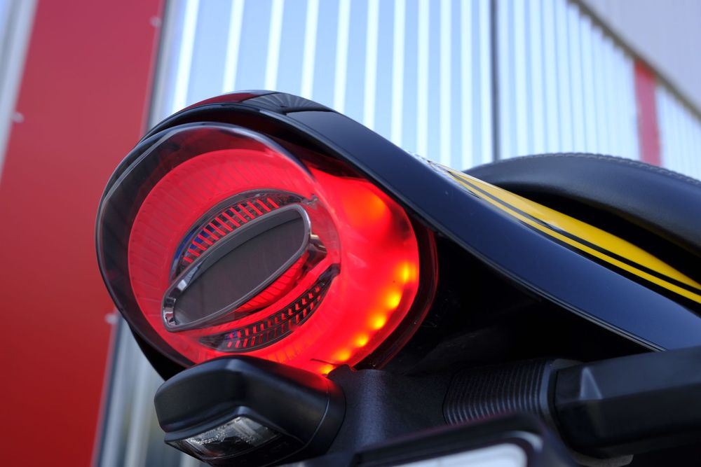 Kawasaki Z900RS SE 2023