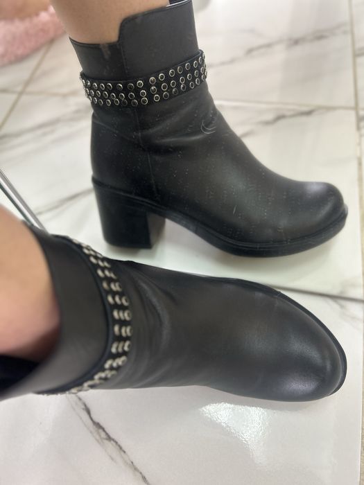 Ghete dama, piele 37/38