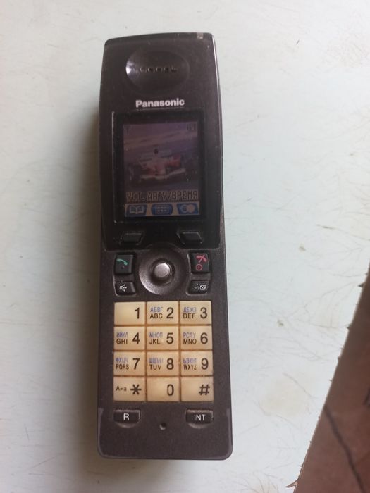 Радиотелефон с цветным дисплеем