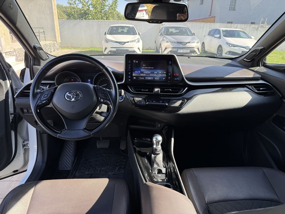 TOYOTA C-HR 1.8 Hybrid LOUNGE / 2017 / Istoric Toyota / Garantie /74.000 km