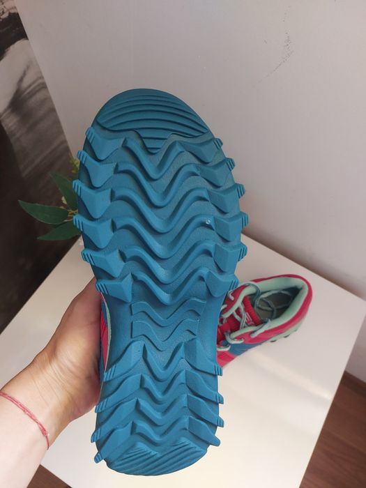 Дамски маратонки с грайфер на Flair