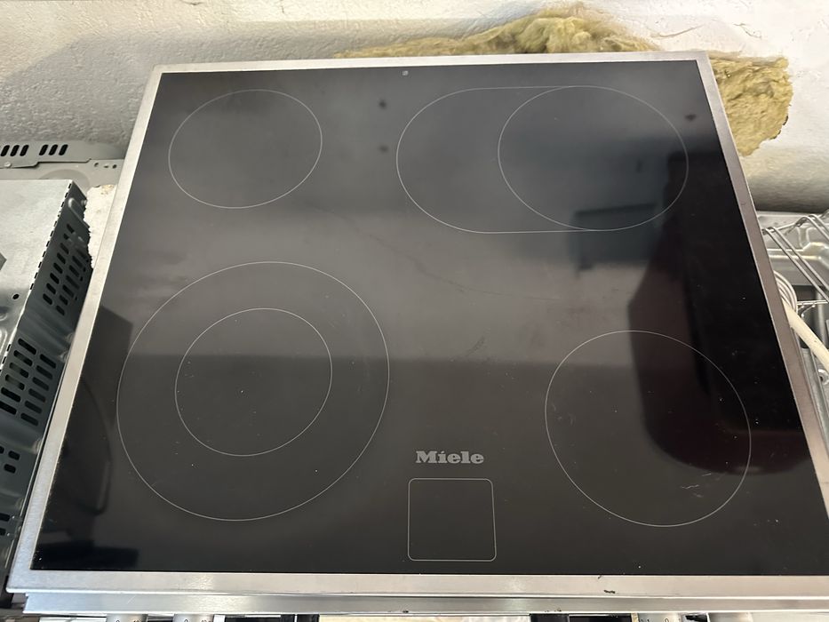 Фурна за вграждане Миеле/Miele