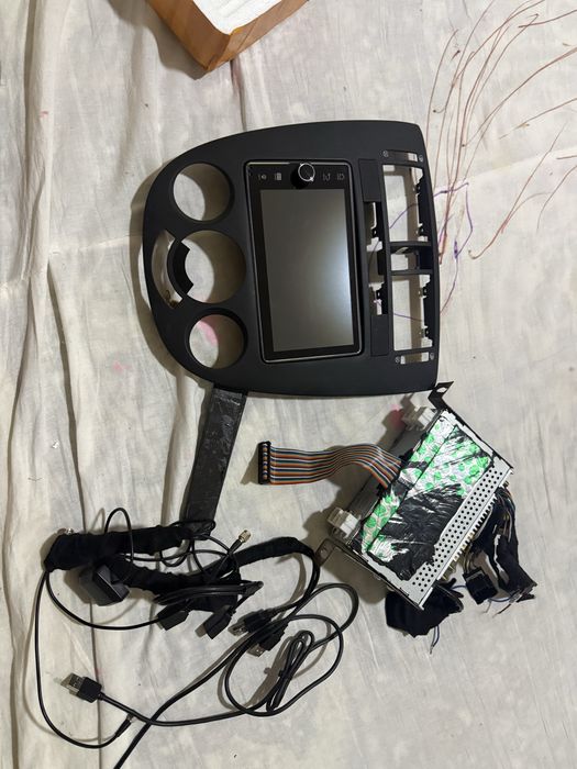 Joying monitor sotiladi
