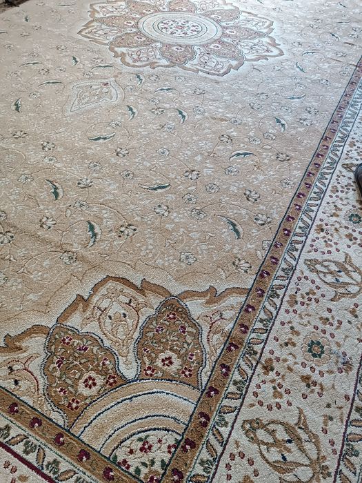 Кілем сатылады 5те 3