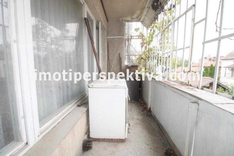 Продава се Тристаен апартамент в Пловдив, Христо Смирненски - 81 кв.м за 1321 €/кв.м - Снимка #15