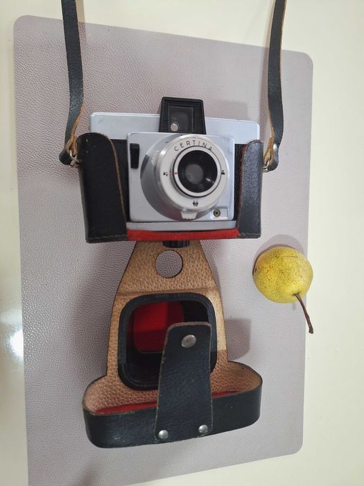 Aparat foto vintage rar Certo Certina film lat 120mm piele  anii 50 60