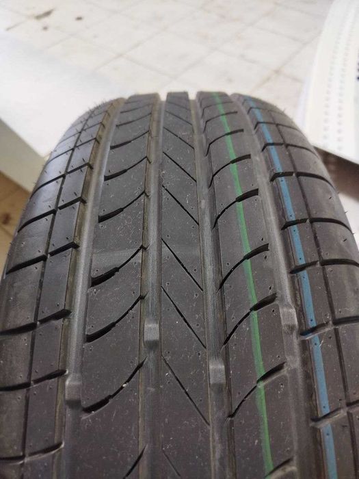 BARS 215 60R 16 95V shina sotiladi