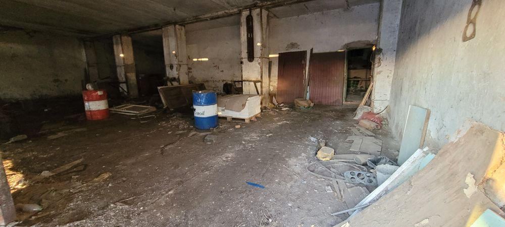 Продаётся территория с гаражами