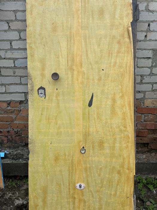 Продается дверь