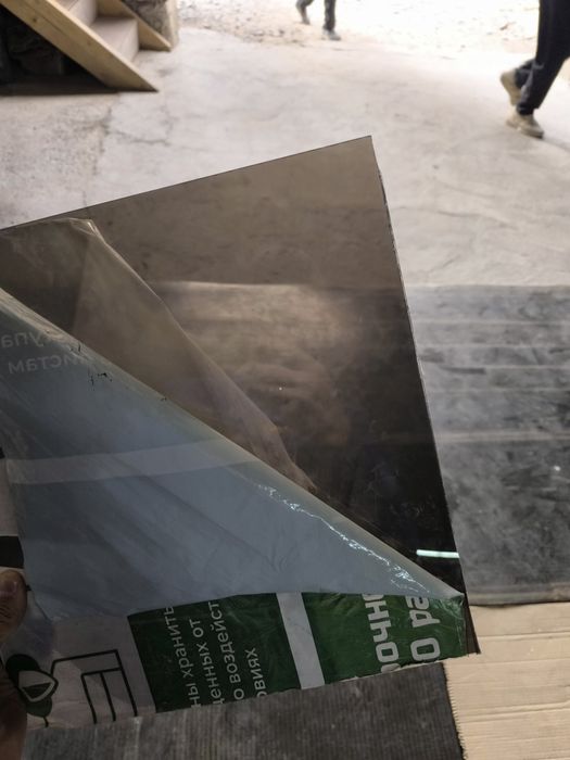 Монолитный поликарбонат