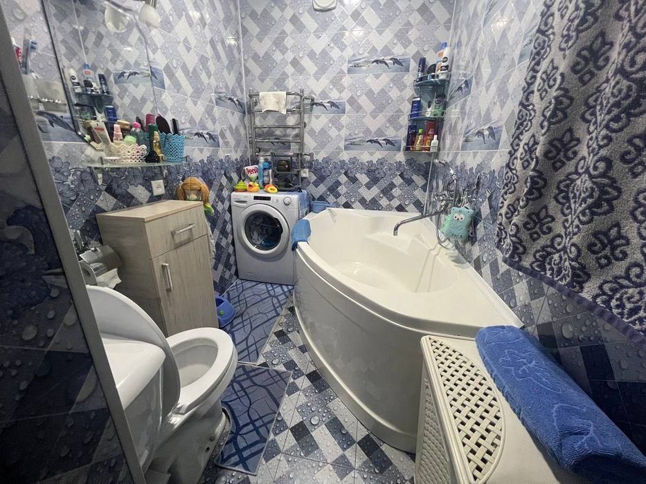 Сдается 2х комнатная квартира
С обстановкой ЛЮКС
В горде Алмалыке