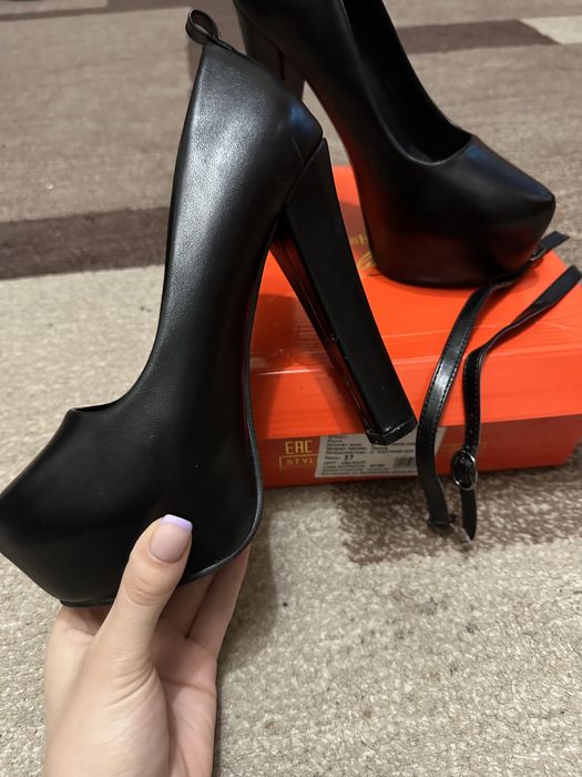 Каблуки женские