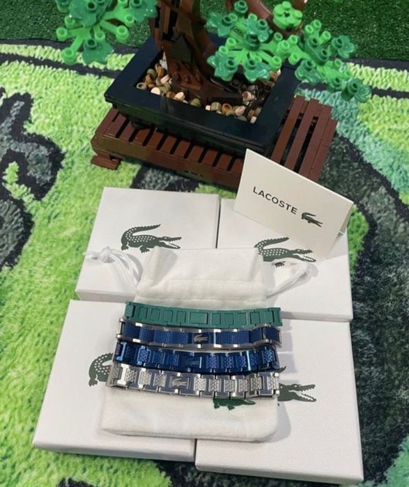 Гривна Lacoste