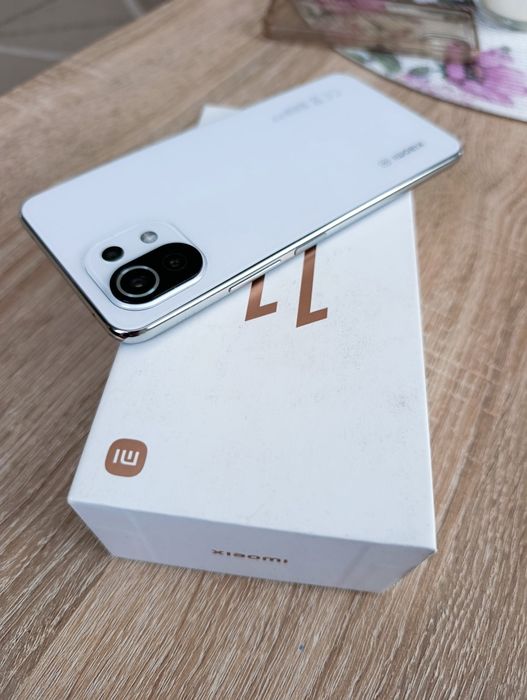 Xiaomi 11 Lite 5G NE като от магазин