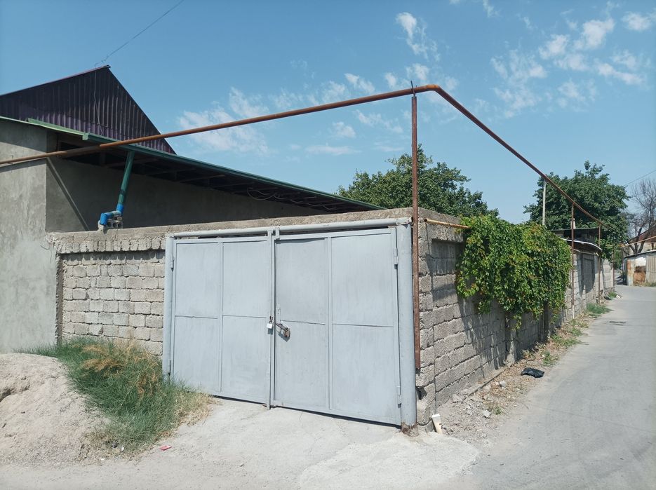 Продается участок янгии.хаетский район улица Гулбог .