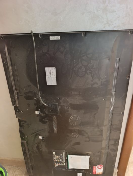 Телевизор, LG 47 дюймов.