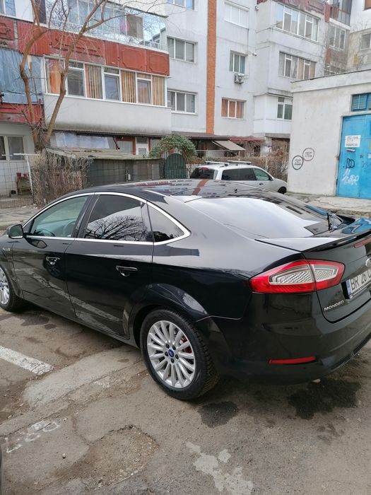 Ford Mondeo 1,6 anul 2012 stare impecabilă