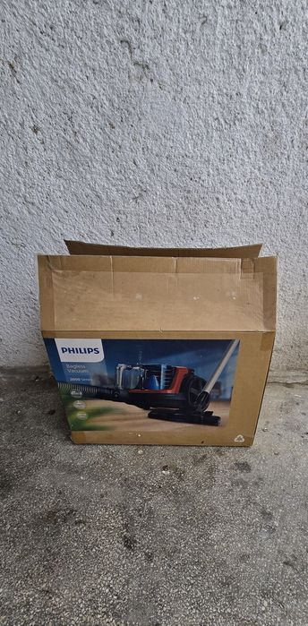 Aspirator fără sac, Philips PowerPro Compact, FC9330/09, 750W., PowerCyclone 5, perii triactive, parchet, filtru anti-alergic ECARF, roșu