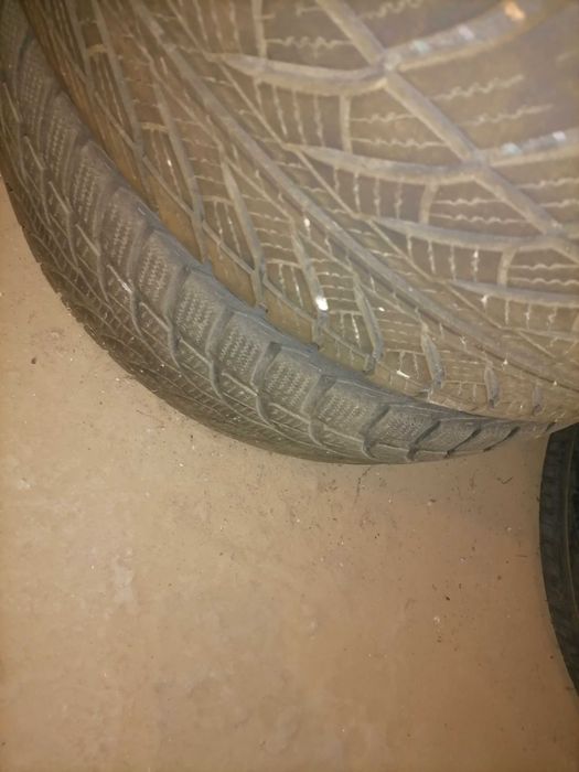 Зимни гуми goodyear 245 45 18 бмв