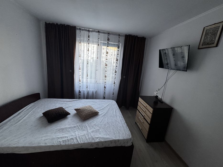 Particular, 3 camere , LANGA METROU