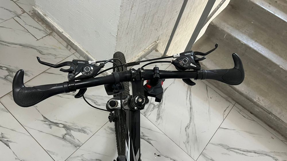 Продам велик для подростков FNIX