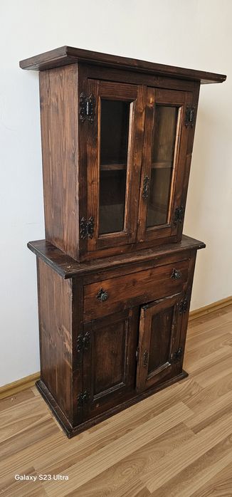 Vând  mobilier 150