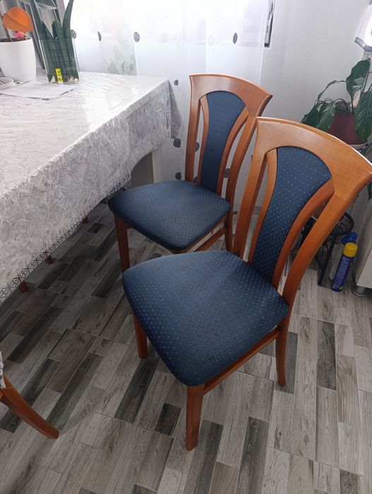 6 scaune din lemn masiv