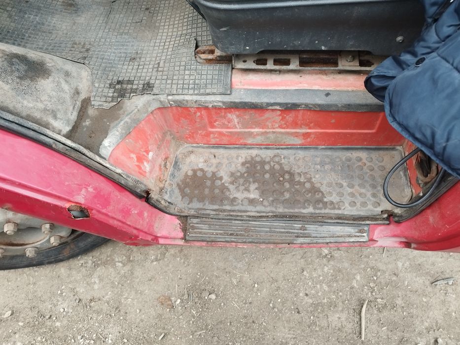 Продавам самосвал